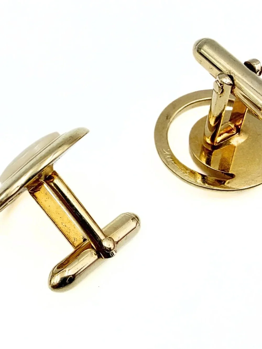 Swank Signed MCM Round Gold Plated Asymmetrical Orbit Thermoset Cufflinks